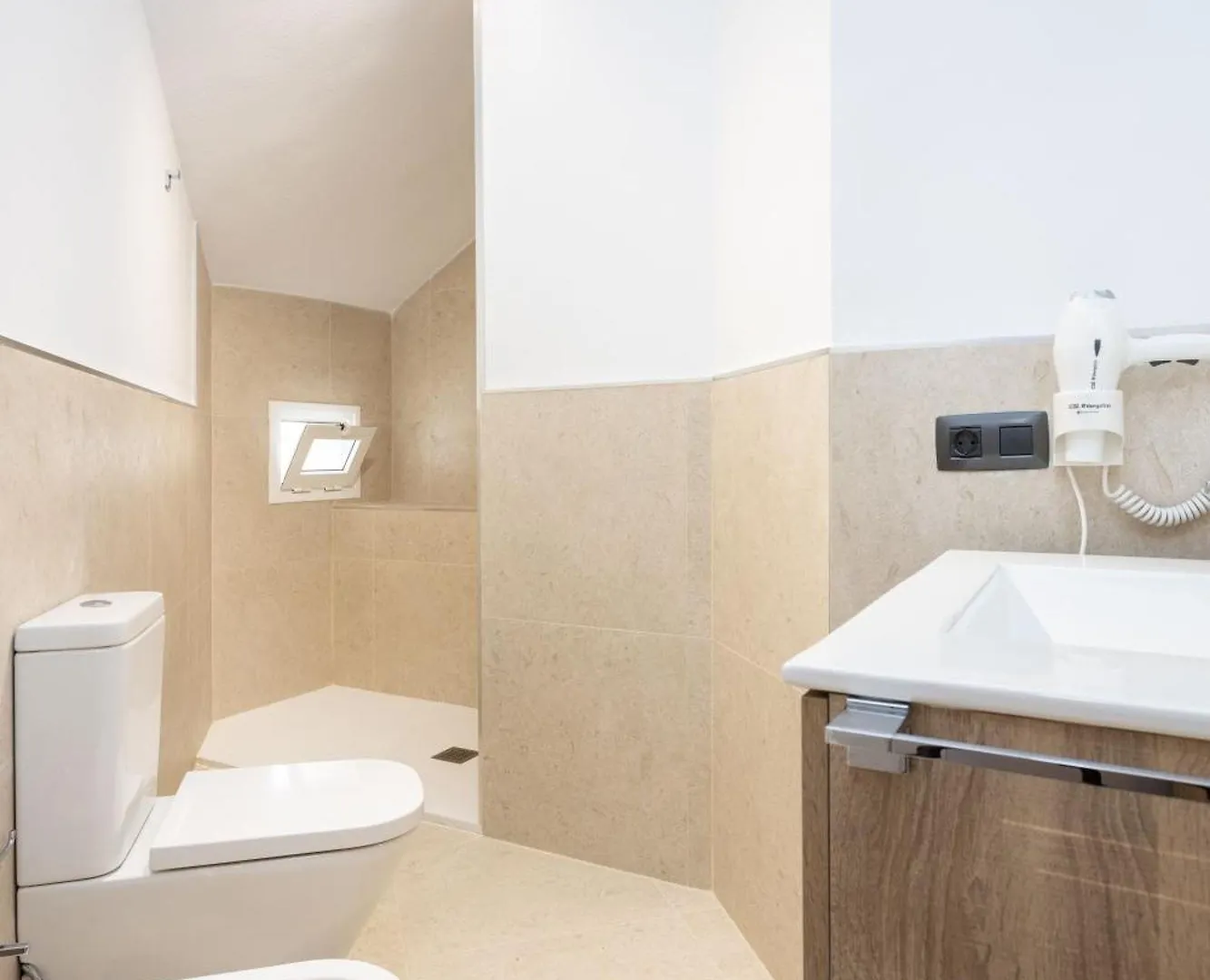Apartment Moderne Wohnung Mit Meerblick Und Pool Playa de las Americas  Spain