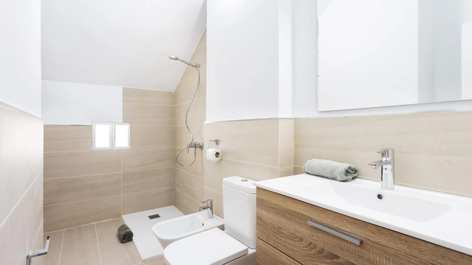 Moderne Wohnung Mit Meerblick Und Pool Playa de las Américas 0*,  España